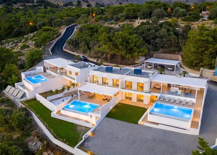 Villa Allegra With Pool In Pefkos, Lindos Area